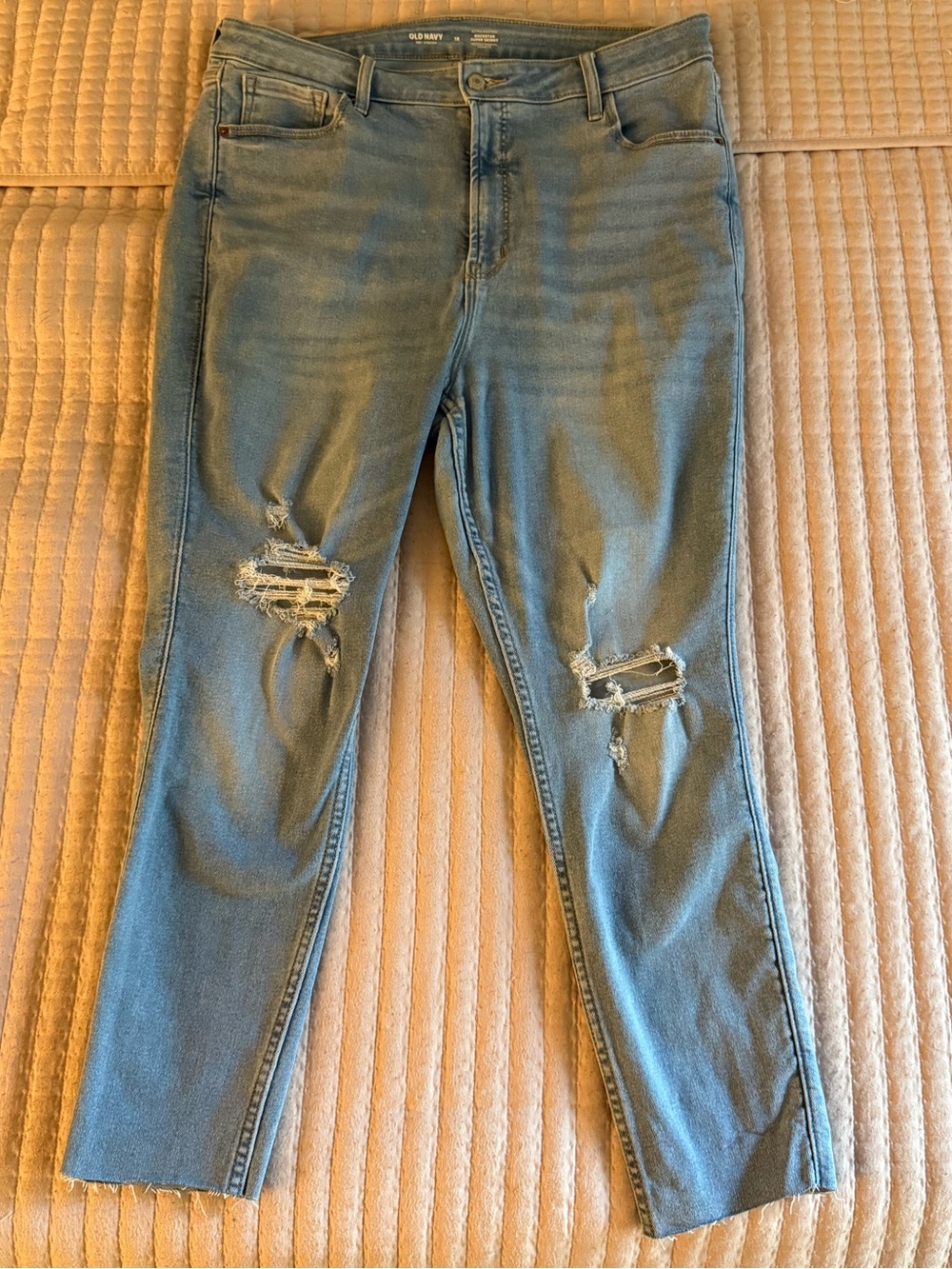 Old Navy Light Blue Distressed Skinny Jeans Size 18